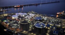 Brent oil futures climb above $100 on continued disruption to Strait of Hormuz traffic