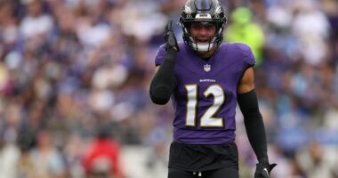 Chiefs Sign Ravens DB Alohi Gilman to Replace Bryan Cook