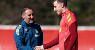 Chris Wood meets Forest boss Vitor Pereira on the training ground