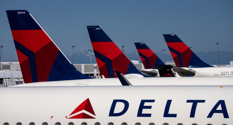 Delta defies oil-price spike and boosts its revenue outlook as travel demand accelerates