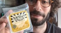 Frenchman Leo Filipetti has once again analysed Aussie supermarket cheeses in an Instagram video, this time taste testing the hugely popular Mersey Valley Pickled Onions cheddar cheese