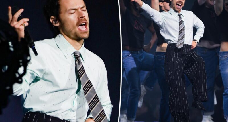 Harry Styles opens 2026 BRIT Awards with show-stopping performance of 'Aperture'