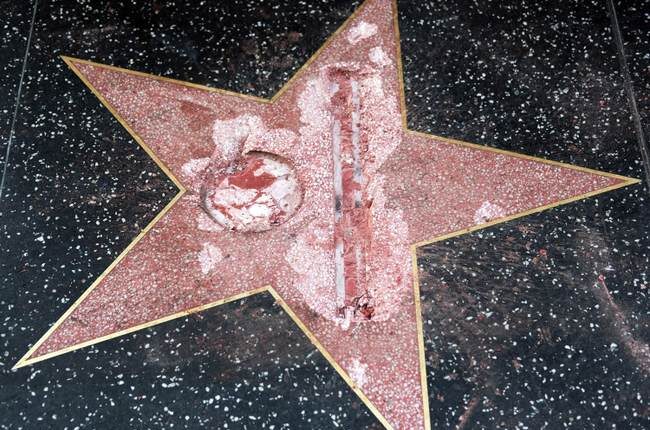 Hollywood Hypocrisy Exposed As Elites Leave Trash-Filled Auditorium, Ignore Squalor on Streets Outside – RedState
