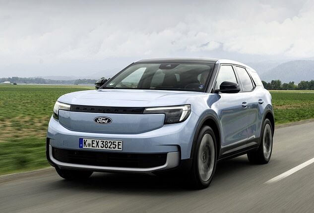 Ford has introduced groundbreaking new side airbag technology inspired by whipped cream canisters into its Exploer and Capri EVs.  It works to reduce side-impact collisions