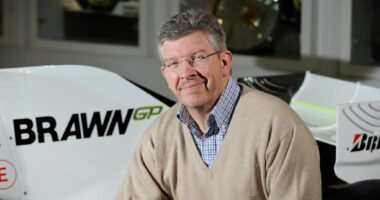 Celebrity Net Worth logo