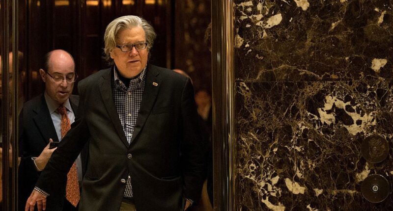 Celebrity Net Worth logo