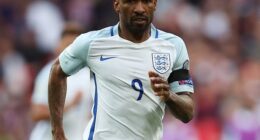 Jermain Defoe has taken up his first permanent managerial role, with the former England forward being appointed by Woking