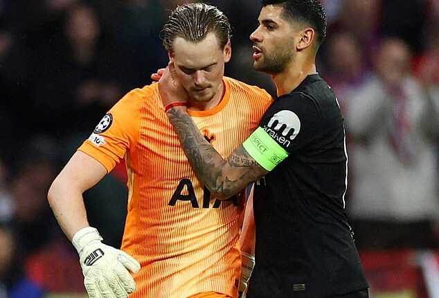 Antonin Kinsky (left) was substituted 'to preserve the team', according to Spurs' Igor Tudor