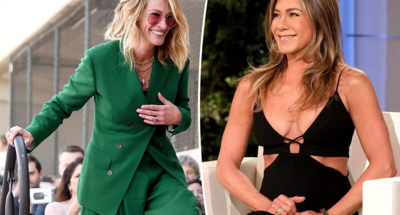 Julia Roberts and Jennifer Aniston wore this $34 BaubleBar ring