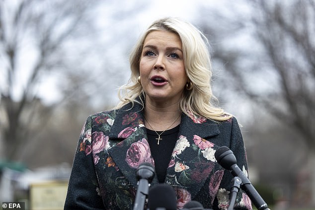 White House Press Secretary Karoline Leavitt says that President Donald Trump still has complete confidence in DNI Tulsi Gabbard