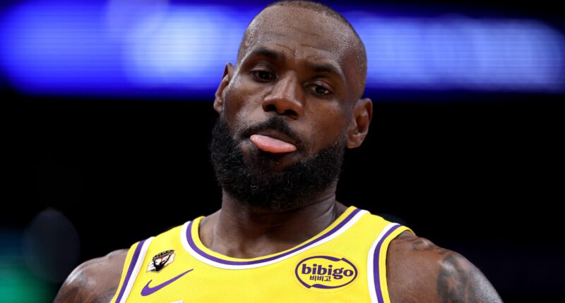 League Execs Believe There's 'No Way' LeBron Returns to LA This Summer