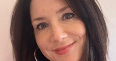 Daily Mail writer Clare Foges shows off her new bob, which left her 'feeling so light that my feet could have lifted off the pavement'