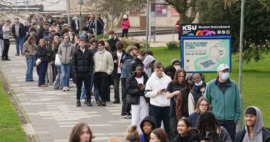 Meningitis Kent outbreak latest: Students queue for antibiotics after two die and 13 cases reported