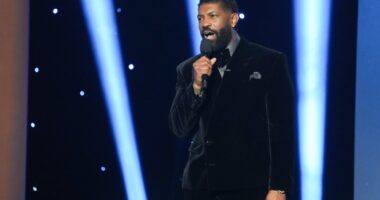 NAACP Image Awards open with Deon Cole jokes, BAFTA nod and Michael B. Jordan, Delroy Lindo support