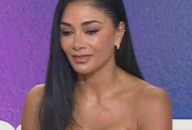 Nicole Scherzinger froze when she was probed on the Pussycat Dolls reunion line-up