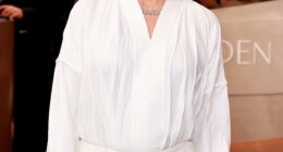 Pamela Anderson secretly provided background vocals for one of Mariah Carey's biggest hits