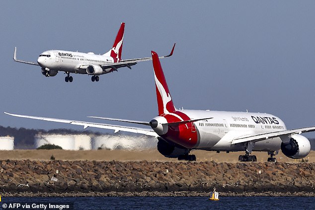 Qantas has announced yet another change for Frequent Flyers - this time regarding lounge access and complimentary invitations
