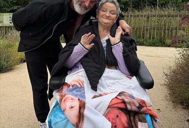 Roy Keane has paid a heartfelt tribute to his late mother following her passing this week