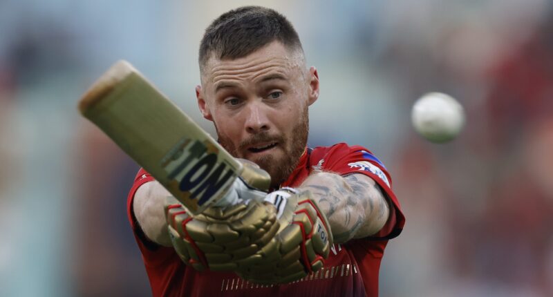 Royal Challengers Bengaluru vs Sunrisers Hyderabad Scorecard