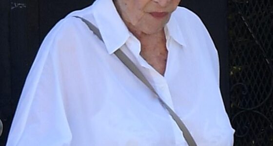 Can you guess the identity of this screen legend, who is one half of the oldest living married couple in Hollywood?