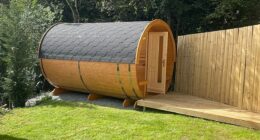 A seaside sauna is being forced to close after neighbours complained of nude guests