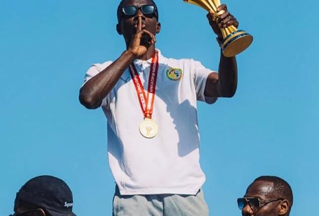 Everton's Idrissa Gana Gueye shared this image on his Instagram page after Senegal's FA insisted they would not be handing the AFCON trophy back