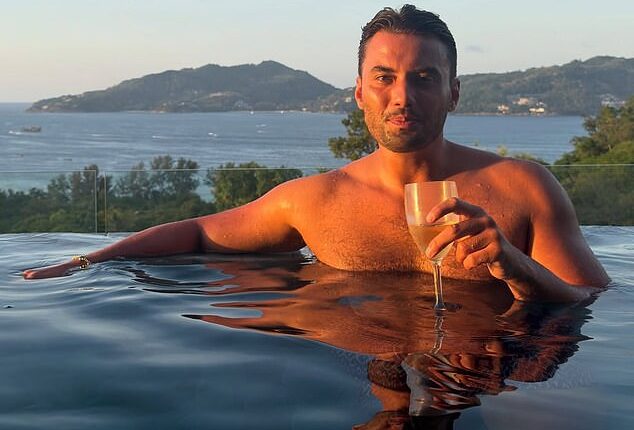 Wright was found dead in a drainage ditch near Bang Tao Beach by a Burmese farm worker harvesting vegetables