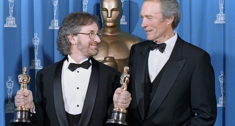 Celebrity Net Worth logo