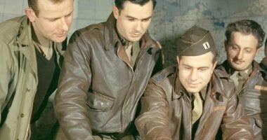 The first bomber jackets were snugly fitted, made of horsehide with a wool lining to trap heat
