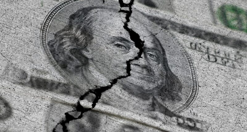 This ‘uncanny’ S&P 500 chart suggests a bubble is bursting — and not just because of Iran