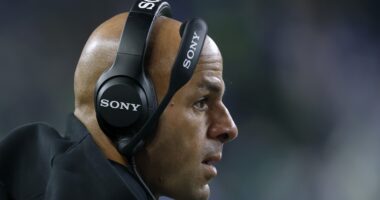 Titans Reportedly Bring In Veteran Defender With Robert Saleh Connection