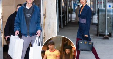 'Traitors' winner Rob Rausch gifts Maura Higgins Burgundy Hermès Birkin on 'WWHL'
