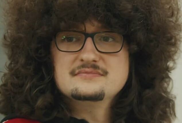 Frank Ilett has unveiled his plan to 'stay relevant' once Man United win five games in a row