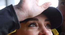 Perhaps the most unusual aspect of Kate's hands is that her middle finger is almost the same length as her index and ring fingers; most people's are noticeably longer