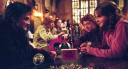 10 Times the Background Extras Didn't Stay Unnoticed