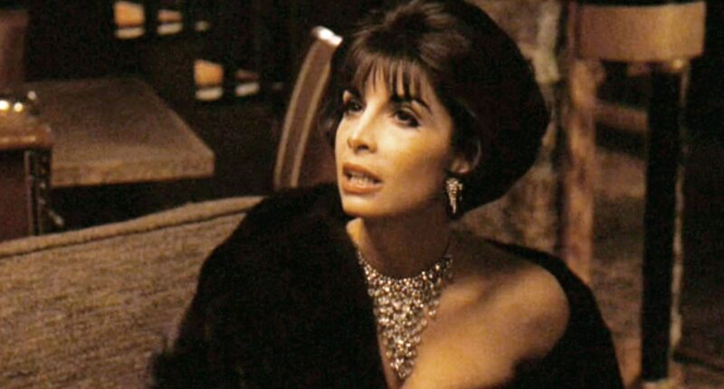 15 70s Stars Being More Stylish Than You're Allowed to Be Today