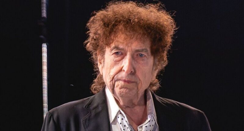 15 Celebrities You Didn't Know Were Still Alive