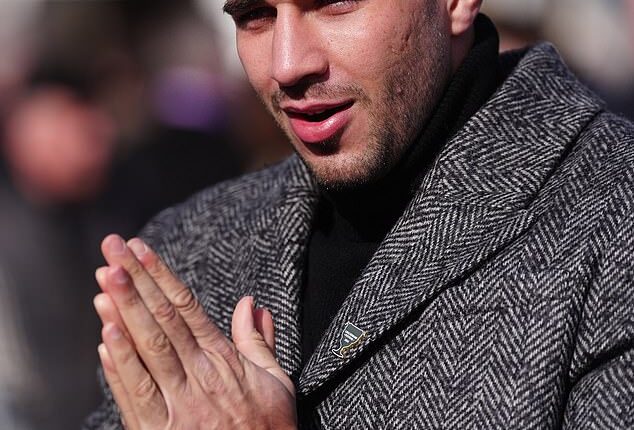 Lisa says to avoid anything 'heavily branded'. Tommy Fury pictured wearing a Rolex on day four of the 2026 Cheltenham Festival