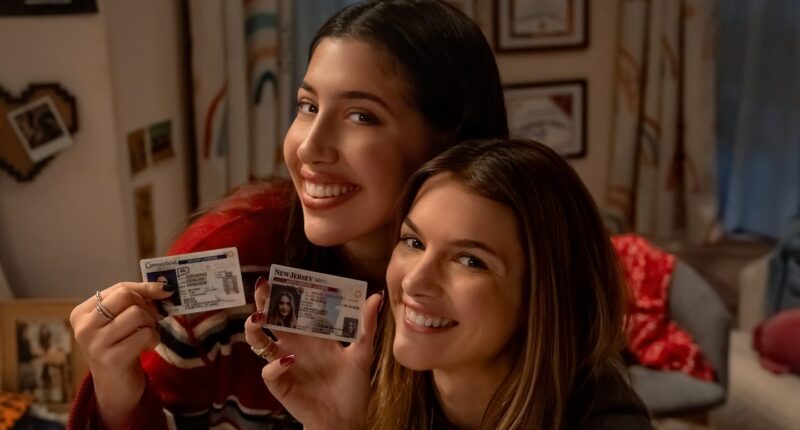 Liza Koshy and Sabrina Carpenter in Work It on Netflix