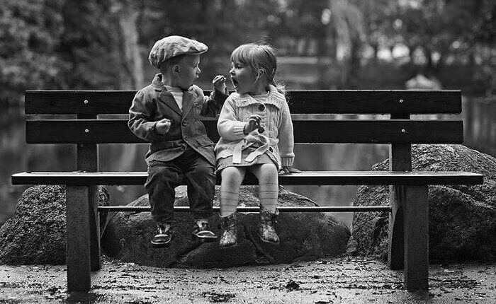 40 Vintage Pics Of Children Shared By &lsquo;Simple Is Beautiful Photography&rsquo; Filled With Memory And Tenderness