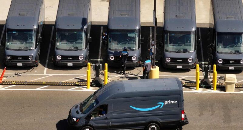 Amazon, USPS strike a deal — showing they still need each other despite threats of big delivery cuts