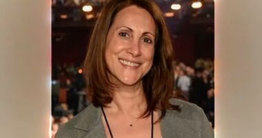 American Idol paid a moving tribute to Robin Kaye, the show's music supervisor who was murdered over the summer at her home