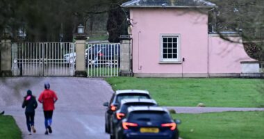 Andrew updates: Police to search Royal Lodge over weekend as new force considers Epstein investigation