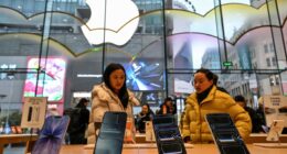 Apple is defying a global smartphone slump, as shown through this first-time feat