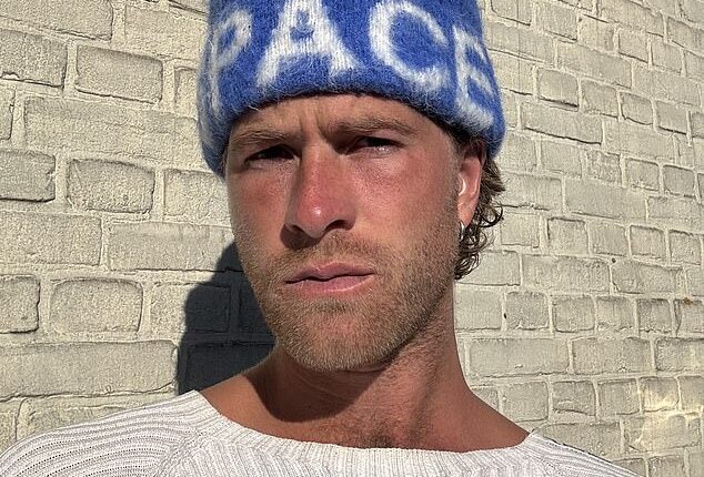 According to Australian content creator Cal Parton, there's one thing he believes instantly kills the mood: men wearing thermals