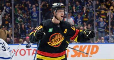 Canucks Urged to Trade 4 Top Stars in Full Roster Teardown