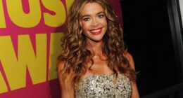 Celebrity Net Worth logo