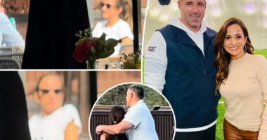 Dianna Russini, Mike Vrabel have breakfast alone at resort: new photos