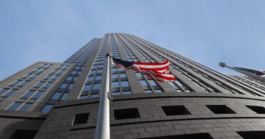 Fund-manager pessimism builds but not at ‘close-your-eyes-and-buy’ levels, says Bank of America