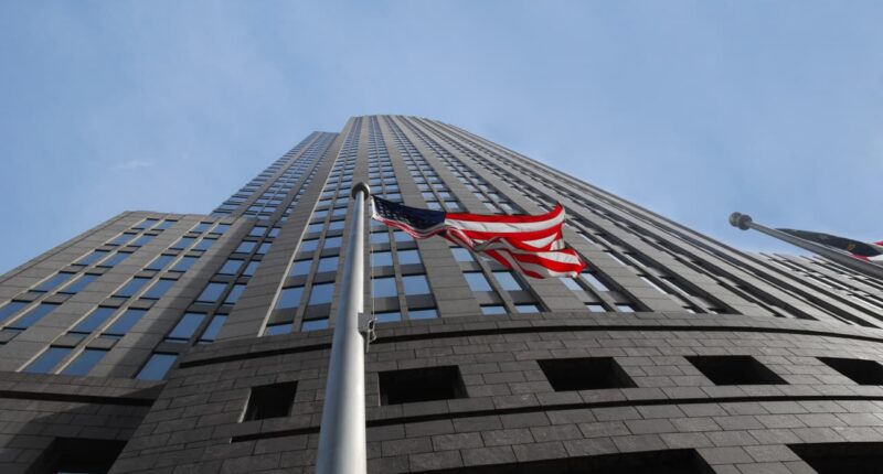 Fund-manager pessimism builds but not at ‘close-your-eyes-and-buy’ levels, says Bank of America